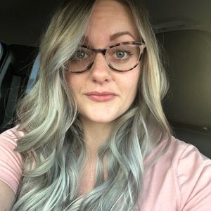 Meet your Posher, Krissy